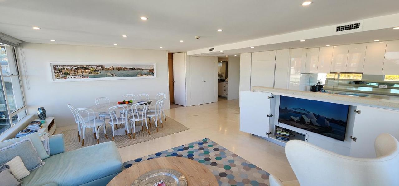 Apartment Expansive Harbour Views