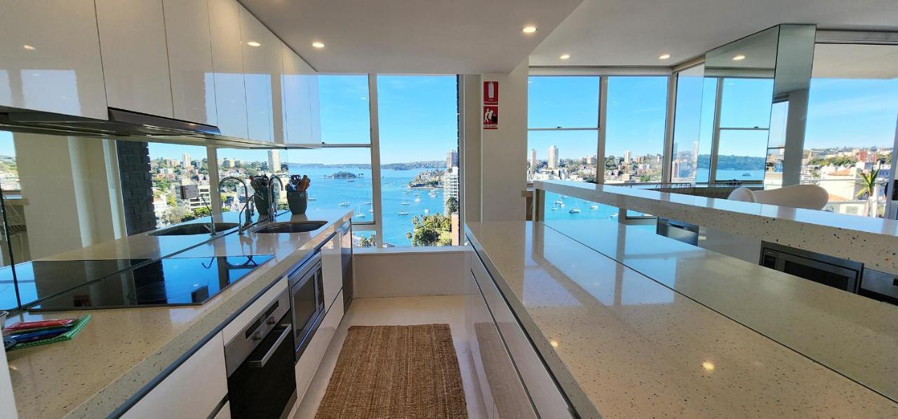 Apartment Expansive Harbour Views